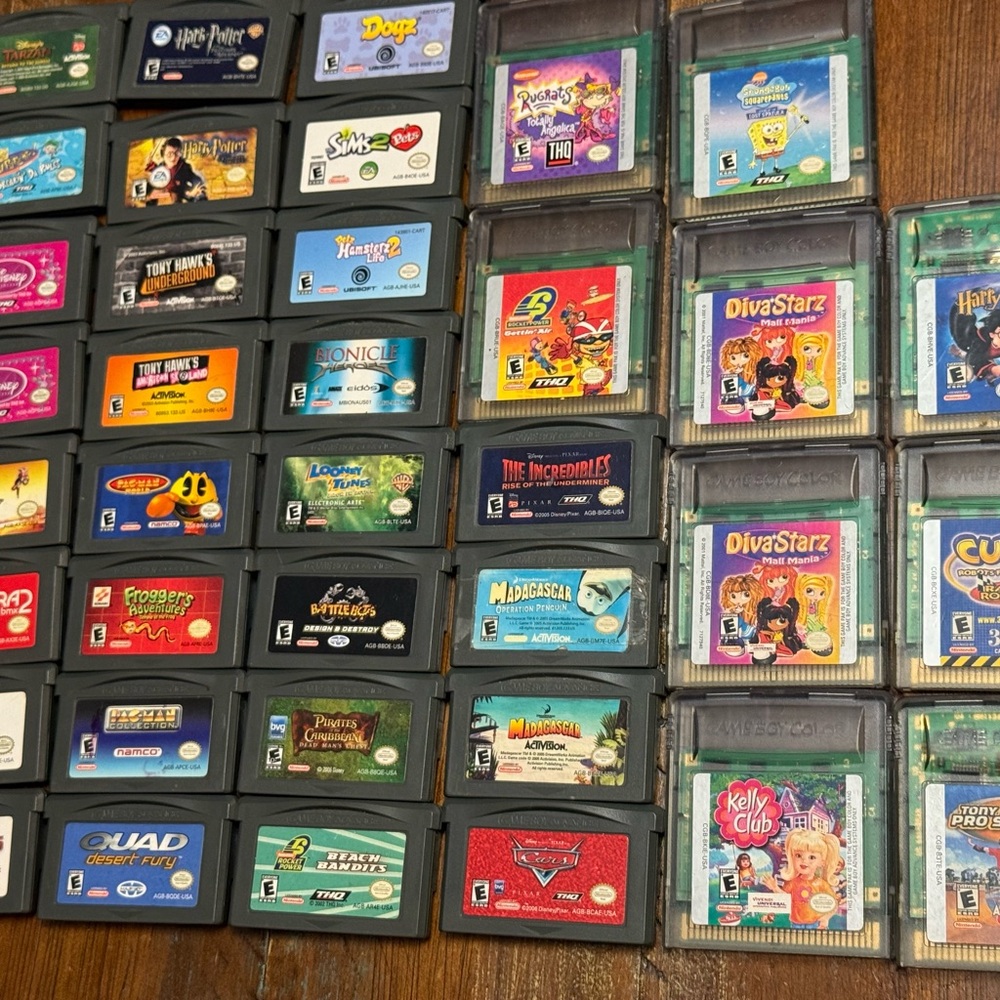 NINTENDO GAMEBOY COLOR ADVANCE GAMES LOT OF 37 & GAME BOY SP SYSTEM